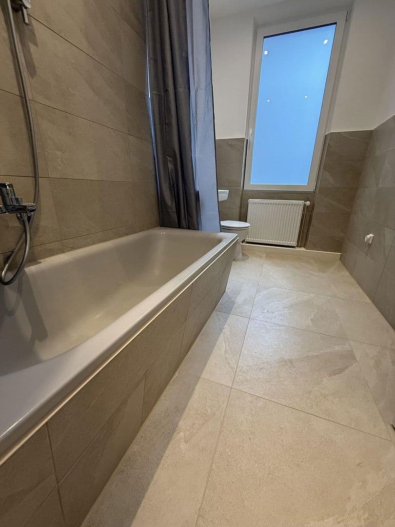 Prenájom bytu 187 m², Pirckheimer Straße 67, Nürnberg, Bavorsko Prenájom bytu 187 m², Pirckheimer Straße 67, Nürnberg, Bavorsko