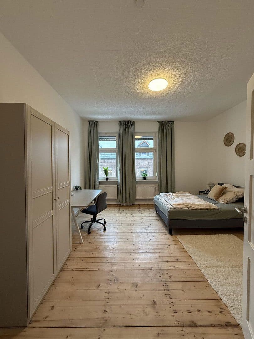 Prenájom bytu 187 m², Pirckheimer Straße 67, Nürnberg, Bavorsko Prenájom bytu 187 m², Pirckheimer Straße 67, Nürnberg, Bavorsko