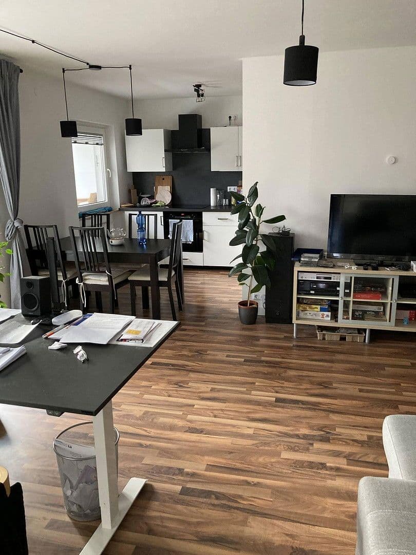 Prenájom bytu 3-izbový 80 m², Nürnberg, Bavorsko Prenájom bytu 3-izbový 80 m², Nürnberg, Bavorsko