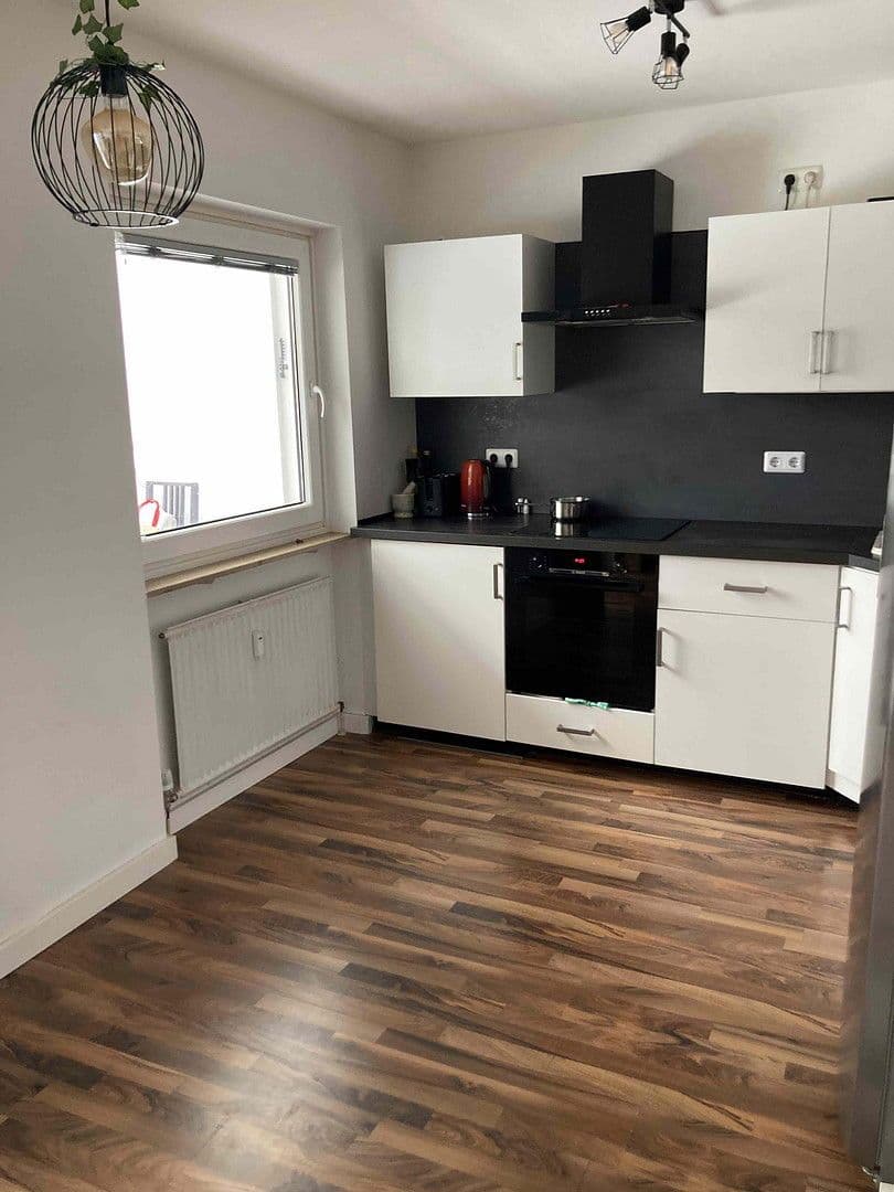 Prenájom bytu 3-izbový 80 m², Nürnberg, Bavorsko Prenájom bytu 3-izbový 80 m², Nürnberg, Bavorsko