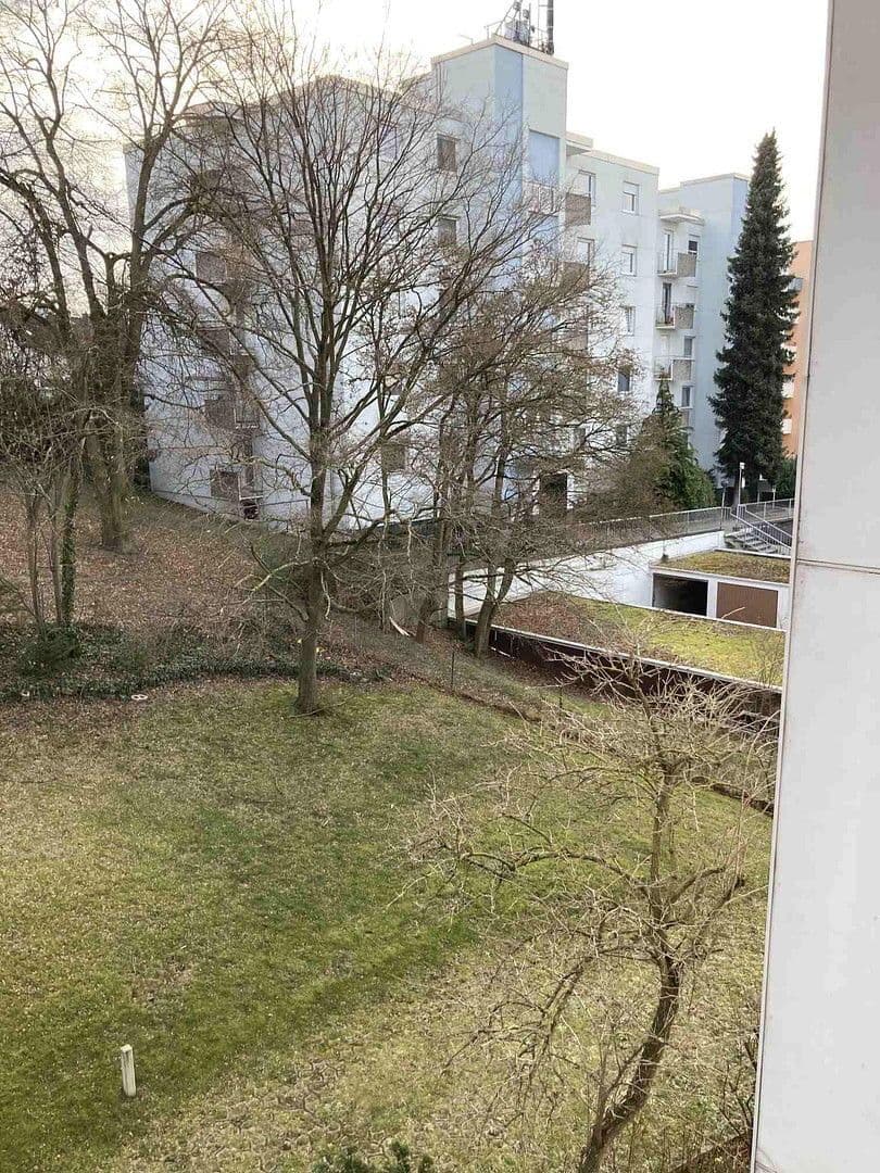 Prenájom bytu 3-izbový 80 m², Nürnberg, Bavorsko Prenájom bytu 3-izbový 80 m², Nürnberg, Bavorsko