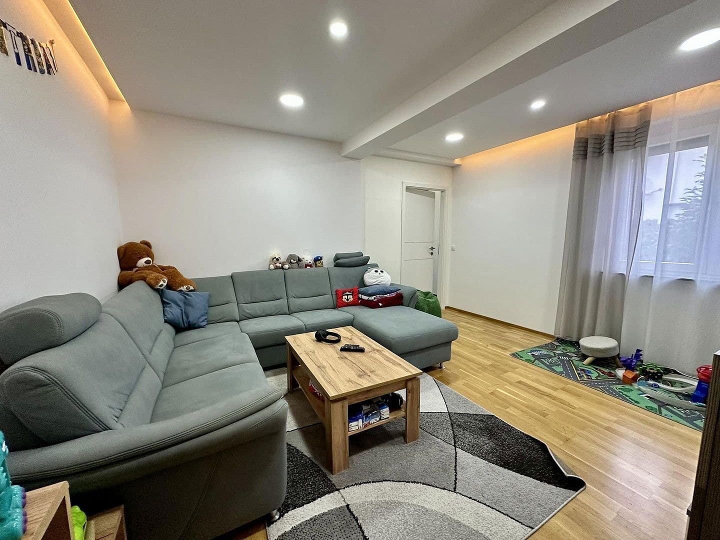 Prenájom bytu 4-izbový 77 m², Fischeraustraße 61, Graz, Štajersko Prenájom bytu 4-izbový 77 m², Fischeraustraße 61, Graz, Štajersko