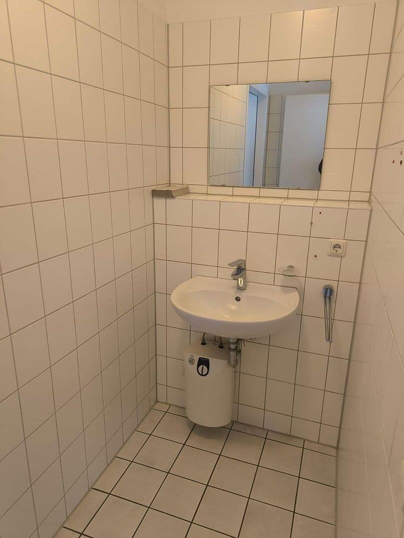 Prenájom kancelárie 101 m², Kölner Platz - Ecke Klevstr., Troisdorf, Severné Porýnie - Westfálsko Prenájom kancelárie 101 m², Kölner Platz - Ecke Klevstr., Troisdorf, Severné Porýnie - Westfálsko