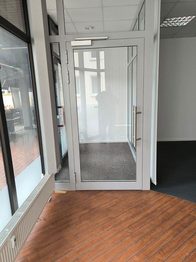 Prenájom kancelárie 101 m², Kölner Platz - Ecke Klevstr., Troisdorf, Severné Porýnie - Westfálsko Prenájom kancelárie 101 m², Kölner Platz - Ecke Klevstr., Troisdorf, Severné Porýnie - Westfálsko