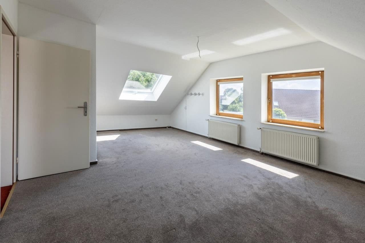 Predaj domu 155 m², pozemek 830 m², Emtinghausen, Dolné Sasko Predaj domu 155 m², pozemek 830 m², Emtinghausen, Dolné Sasko