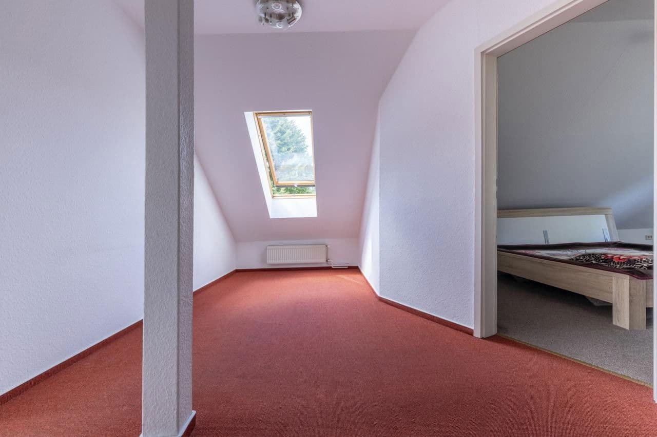 Predaj domu 155 m², pozemek 830 m², Emtinghausen, Dolné Sasko Predaj domu 155 m², pozemek 830 m², Emtinghausen, Dolné Sasko