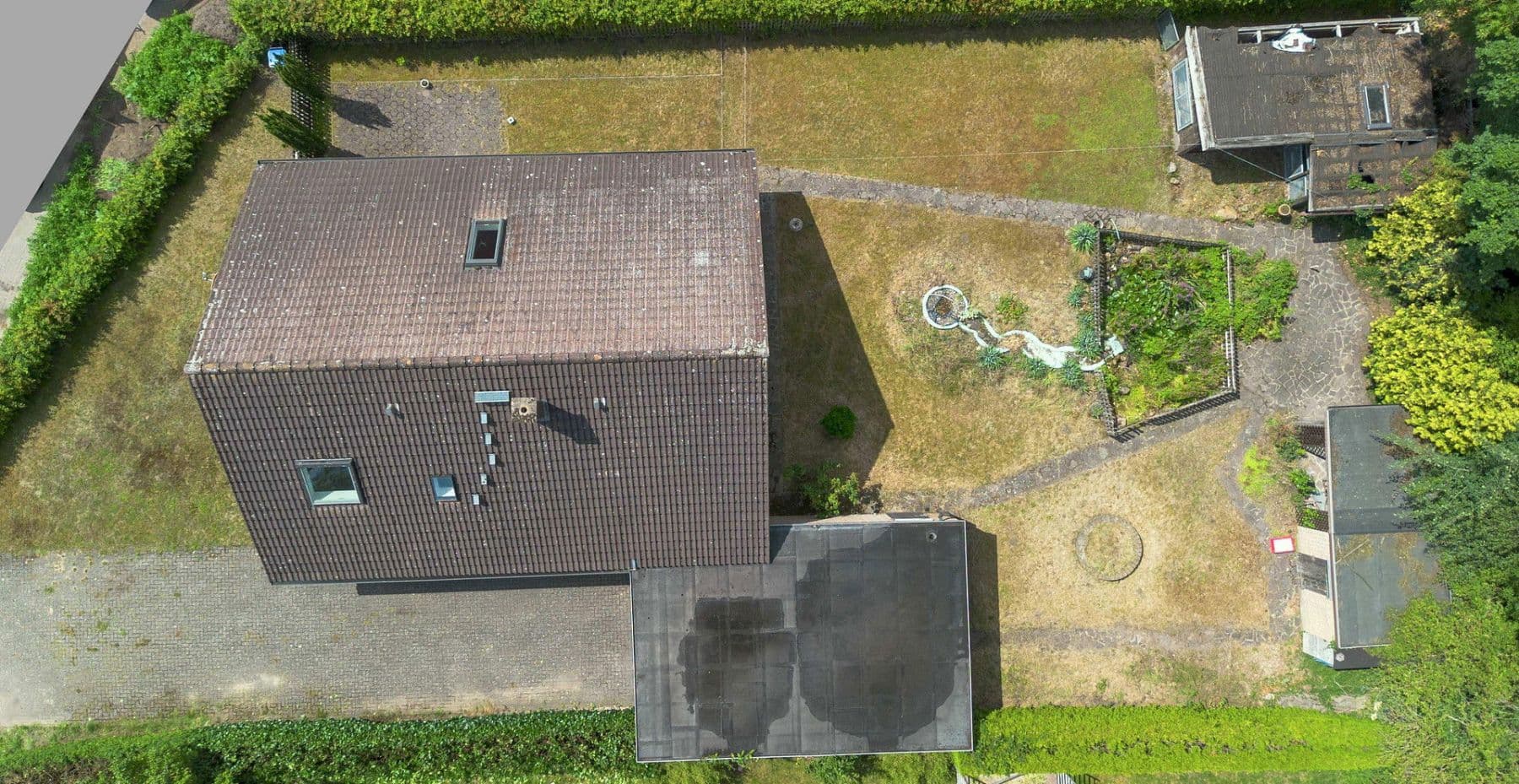 Predaj domu 155 m², pozemek 830 m², Emtinghausen, Dolné Sasko Predaj domu 155 m², pozemek 830 m², Emtinghausen, Dolné Sasko