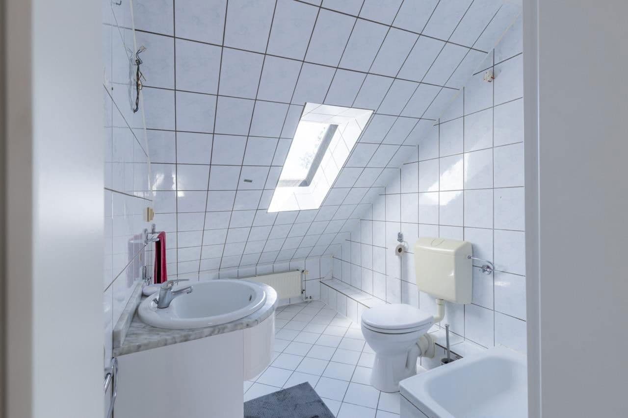 Predaj domu 155 m², pozemek 830 m², Emtinghausen, Dolné Sasko Predaj domu 155 m², pozemek 830 m², Emtinghausen, Dolné Sasko