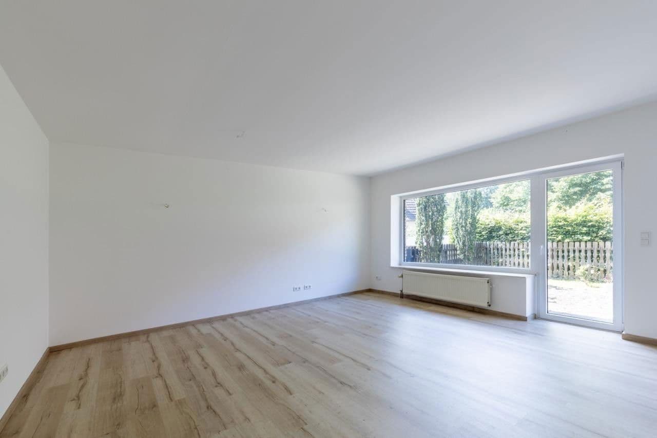 Predaj domu 155 m², pozemek 830 m², Emtinghausen, Dolné Sasko Predaj domu 155 m², pozemek 830 m², Emtinghausen, Dolné Sasko