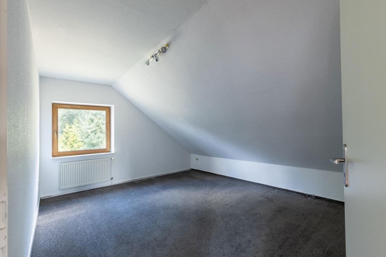Predaj domu 155 m², pozemek 830 m², Emtinghausen, Dolné Sasko Predaj domu 155 m², pozemek 830 m², Emtinghausen, Dolné Sasko