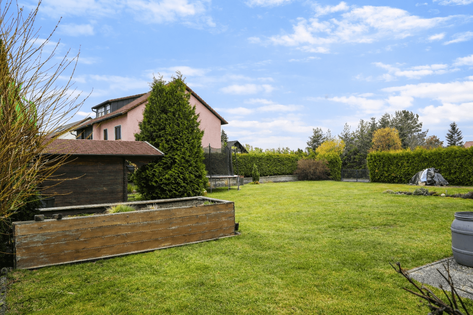 Predaj domu 170 m², pozemek 1.050 m², Mantel, Bavorsko Predaj domu 170 m², pozemek 1.050 m², Mantel, Bavorsko