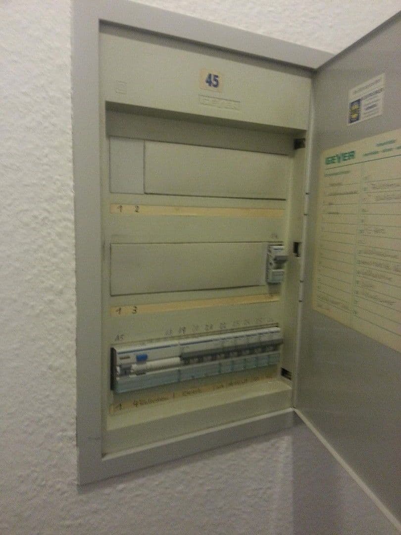 Prenájom bytu 3-izbový 92 m², Nürnberg, Bavorsko Prenájom bytu 3-izbový 92 m², Nürnberg, Bavorsko