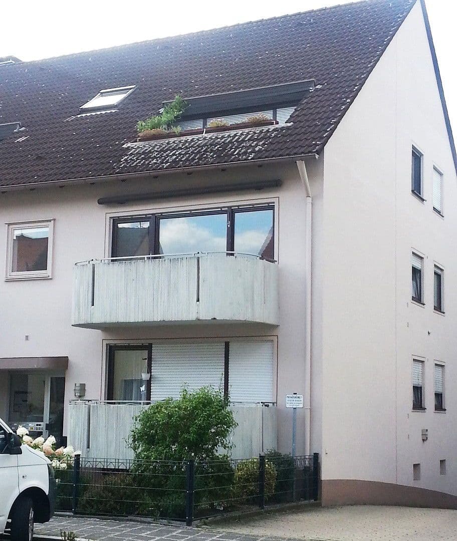 Prenájom bytu 3-izbový 92 m², Nürnberg, Bavorsko Prenájom bytu 3-izbový 92 m², Nürnberg, Bavorsko