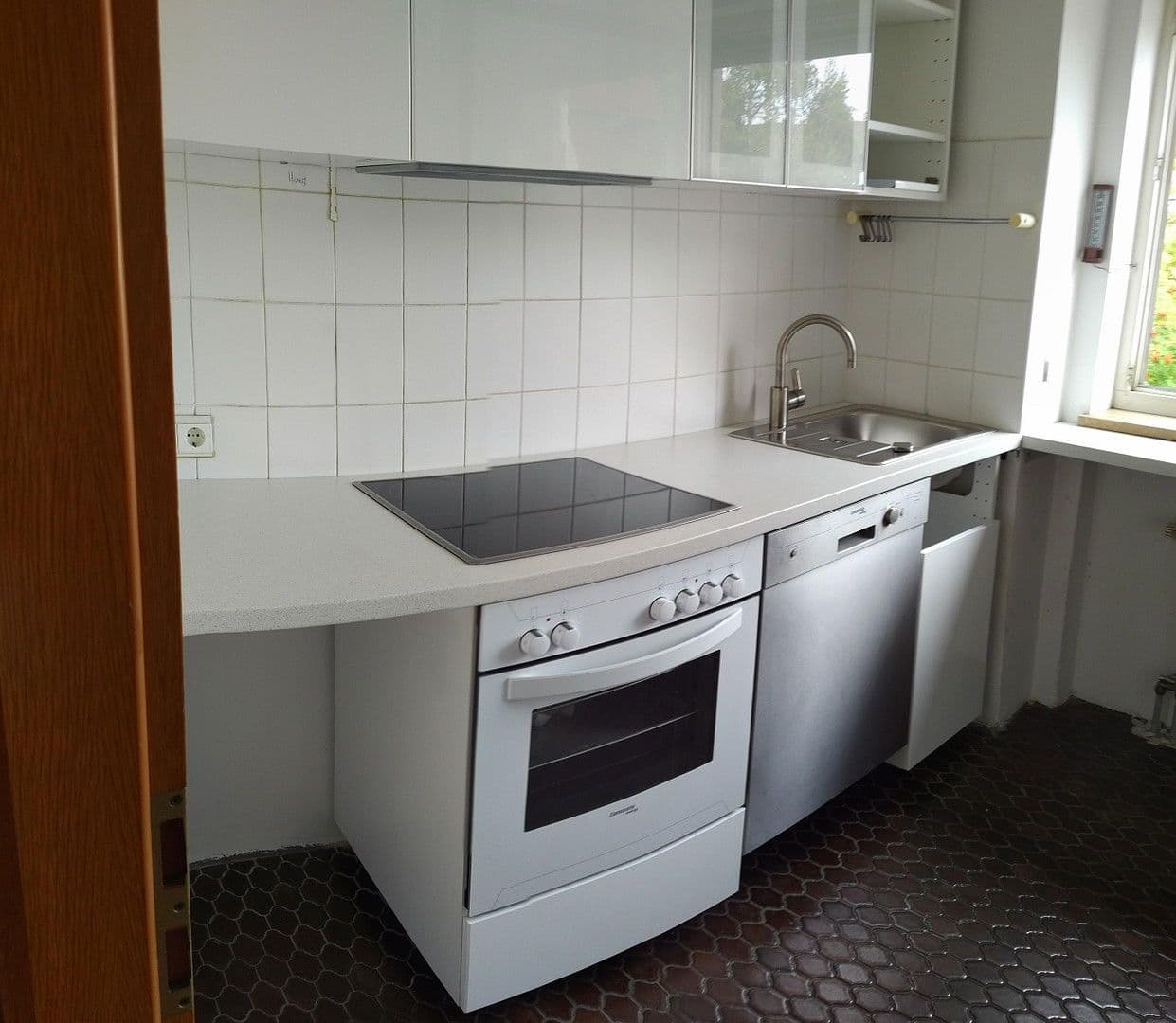 Prenájom bytu 3-izbový 92 m², Nürnberg, Bavorsko Prenájom bytu 3-izbový 92 m², Nürnberg, Bavorsko