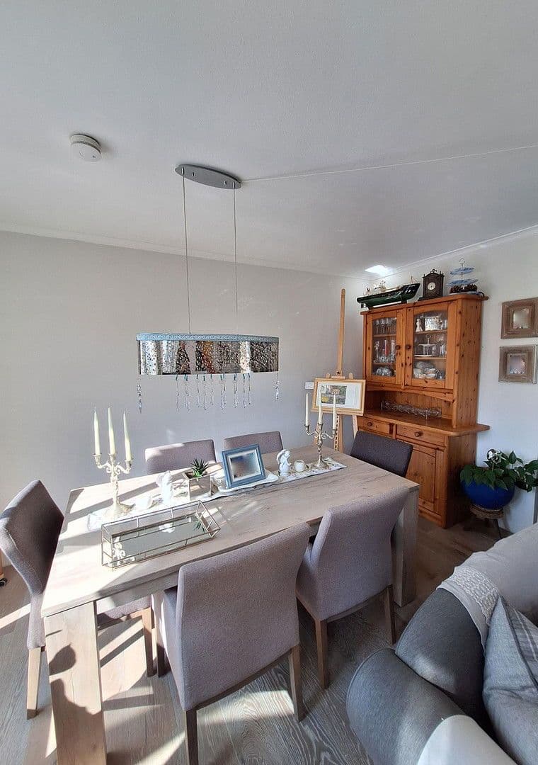 Predaj domu 181 m², pozemek 300 m², Bremen, Brémy Predaj domu 181 m², pozemek 300 m², Bremen, Brémy