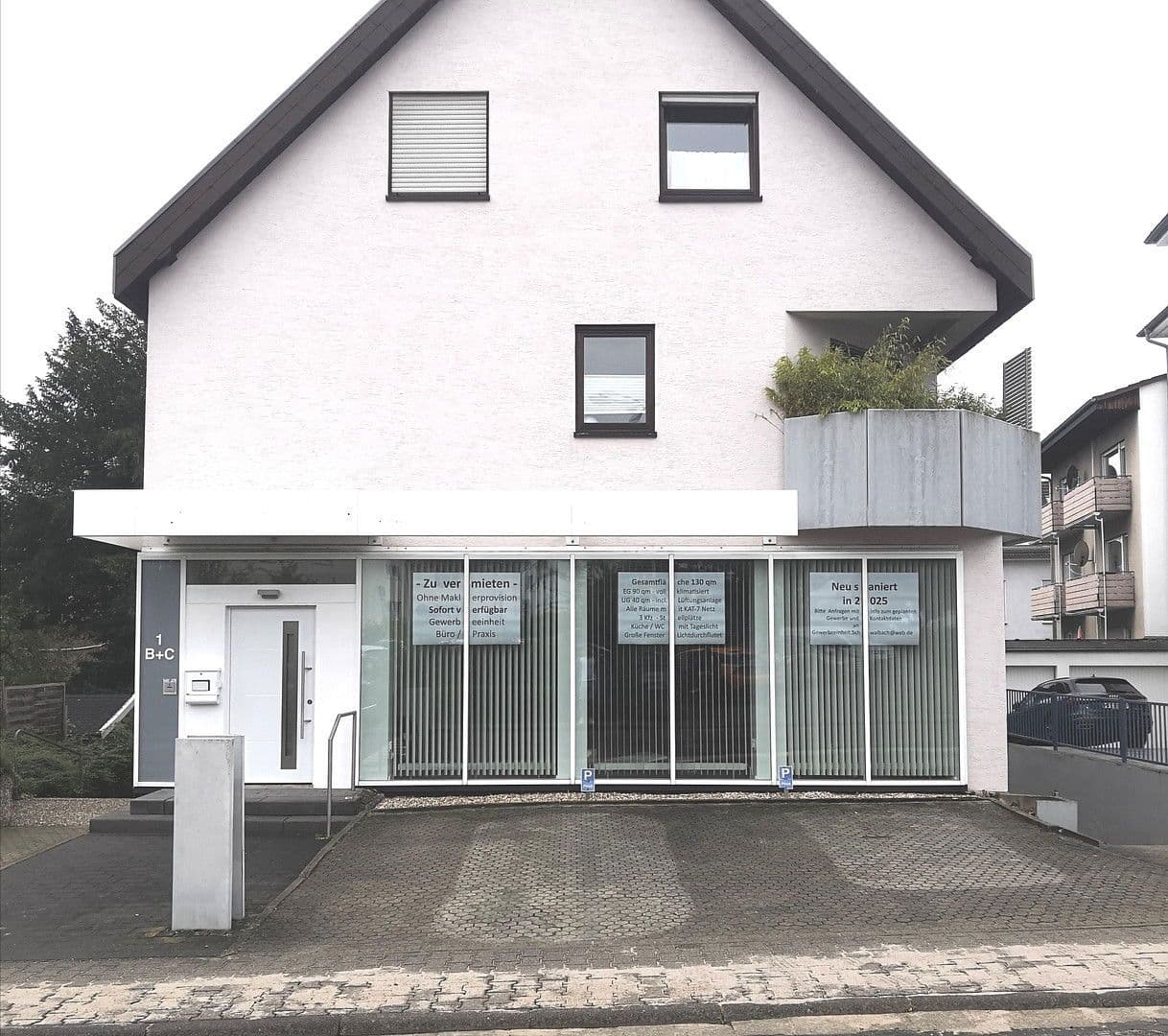 Prenájom kancelárie 130 m², Pfingstbrunnenstraße 1b, Schwalbach am Taunus, Hesensko Prenájom kancelárie 130 m², Pfingstbrunnenstraße 1b, Schwalbach am Taunus, Hesensko