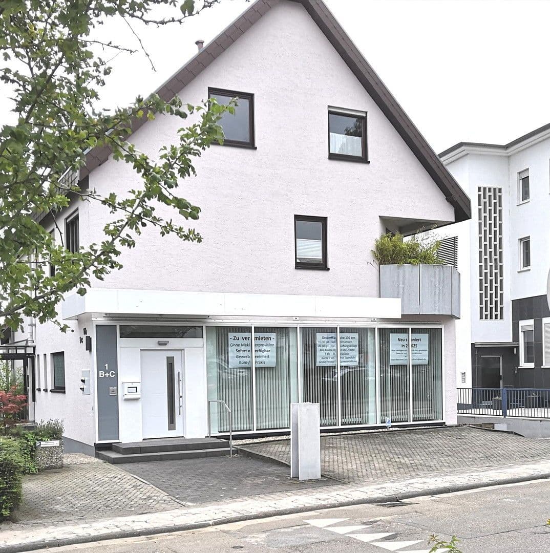 Prenájom kancelárie 130 m², Pfingstbrunnenstraße 1b, Schwalbach am Taunus, Hesensko Prenájom kancelárie 130 m², Pfingstbrunnenstraße 1b, Schwalbach am Taunus, Hesensko