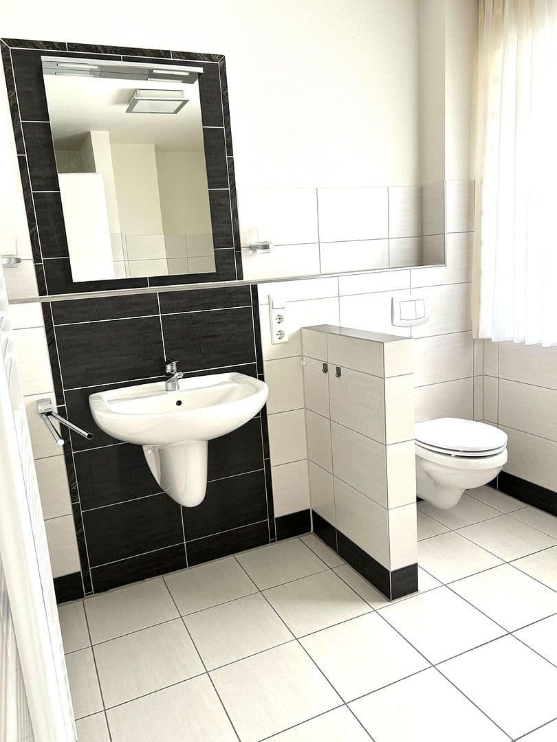 Prenájom bytu 3-izbový 113 m², Auf dem Winkel 43, Bad Zwischenahn, Dolné Sasko Prenájom bytu 3-izbový 113 m², Auf dem Winkel 43, Bad Zwischenahn, Dolné Sasko