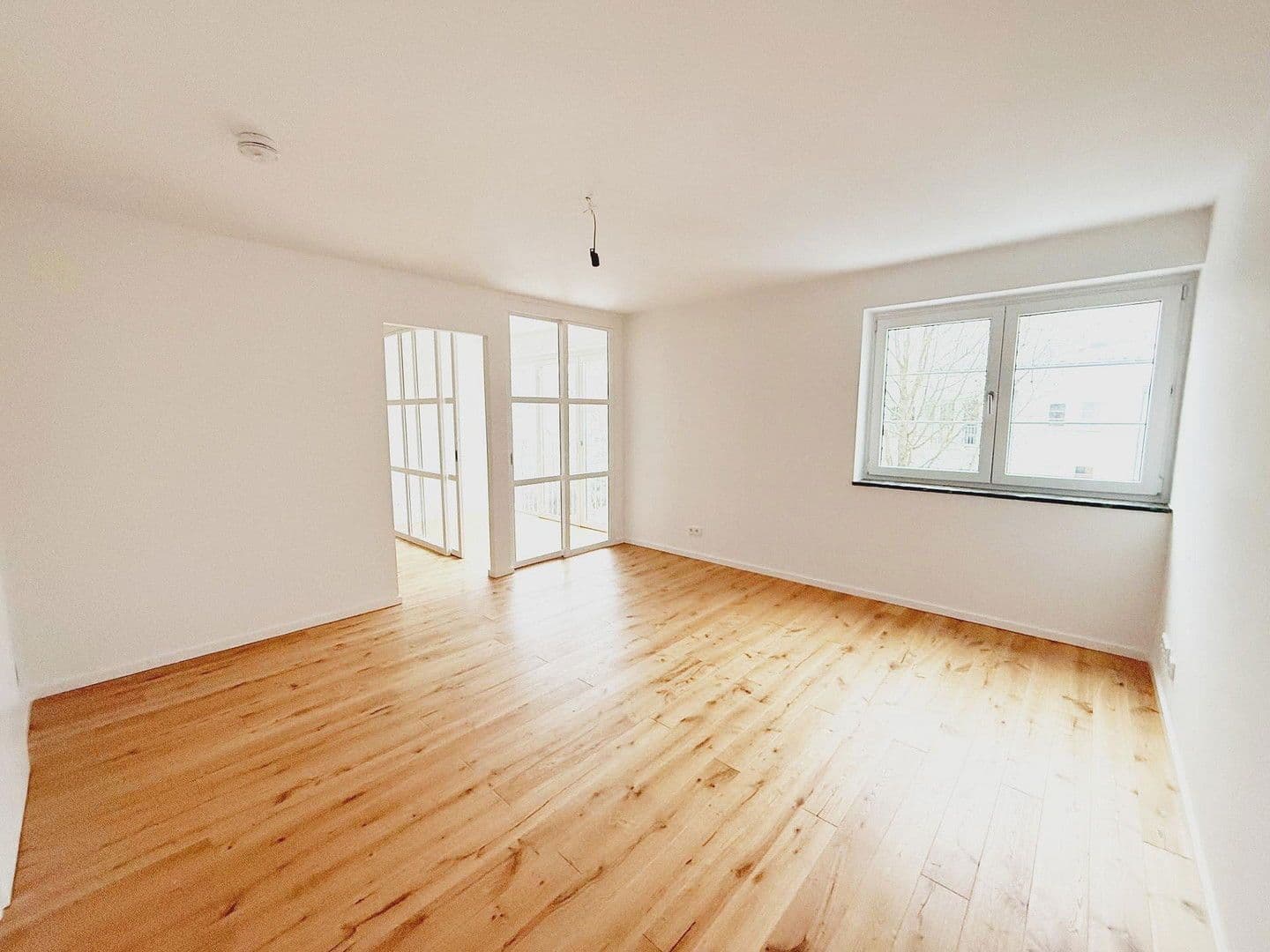 Predaj bytu 2-izbový 64 m², Berlin, Berlín Predaj bytu 2-izbový 64 m², Berlin, Berlín