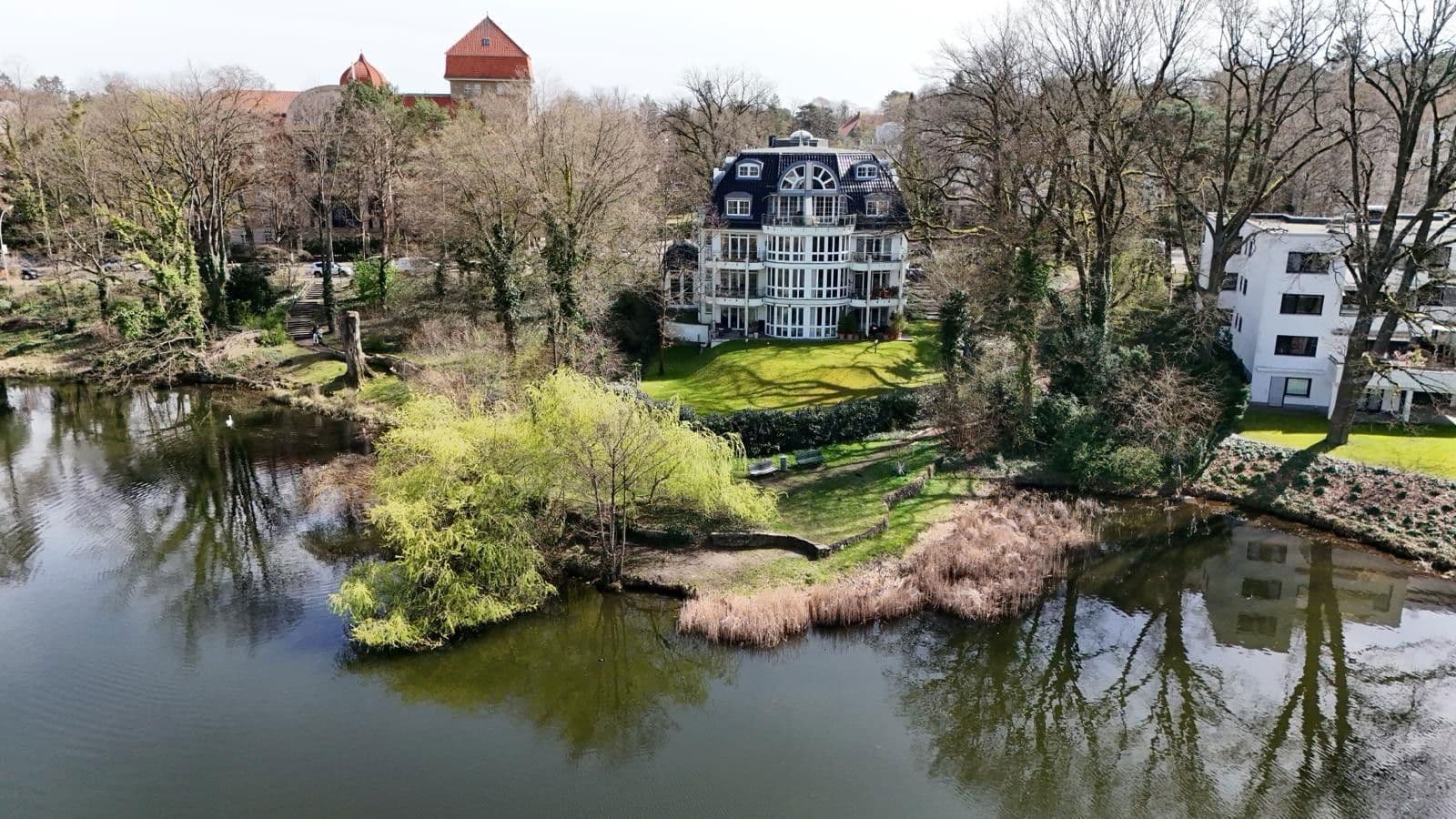 Predaj bytu 3-izbový 149 m², Berlin, Berlín Predaj bytu 3-izbový 149 m², Berlin, Berlín