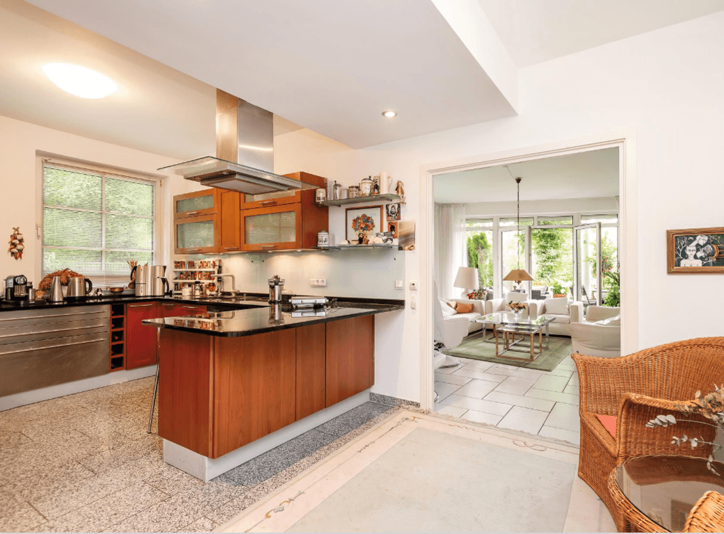 Predaj bytu 3-izbový 149 m², Berlin, Berlín Predaj bytu 3-izbový 149 m², Berlin, Berlín