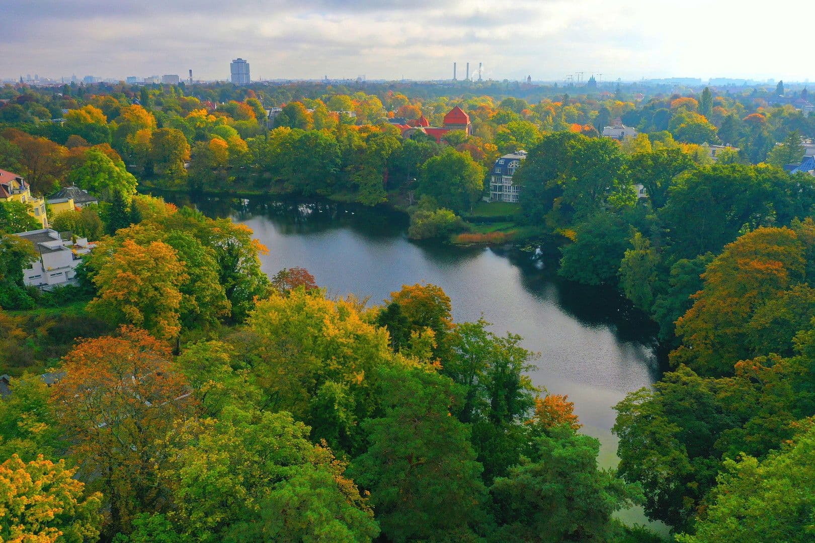 Predaj bytu 3-izbový 149 m², Berlin, Berlín Predaj bytu 3-izbový 149 m², Berlin, Berlín