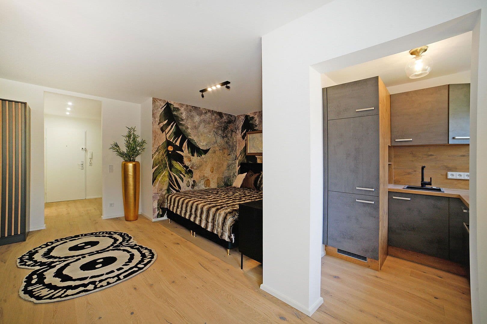 Prenájom bytu 1-izbový 47 m², Tettnanger Str. 4, München, Bavorsko Prenájom bytu 1-izbový 47 m², Tettnanger Str. 4, München, Bavorsko