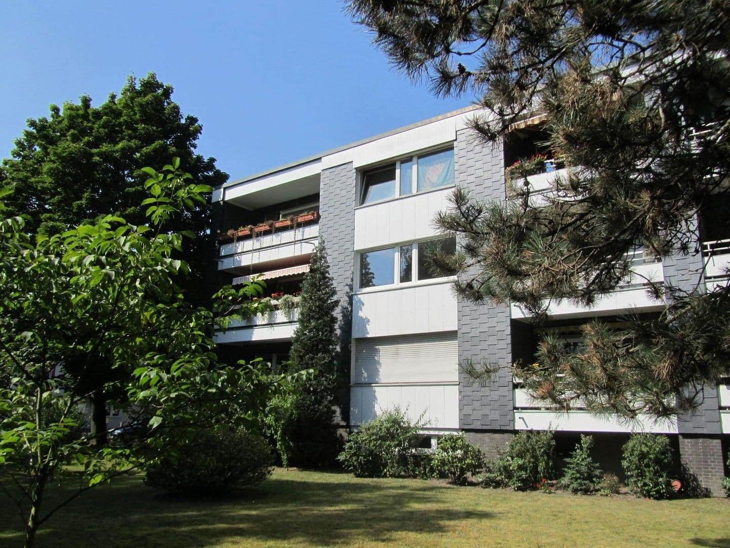 Prenájom bytu 3-izbový 123 m², Elberferlderstr. 103, Hilden, Severné Porýnie - Westfálsko Prenájom bytu 3-izbový 123 m², Elberferlderstr. 103, Hilden, Severné Porýnie - Westfálsko