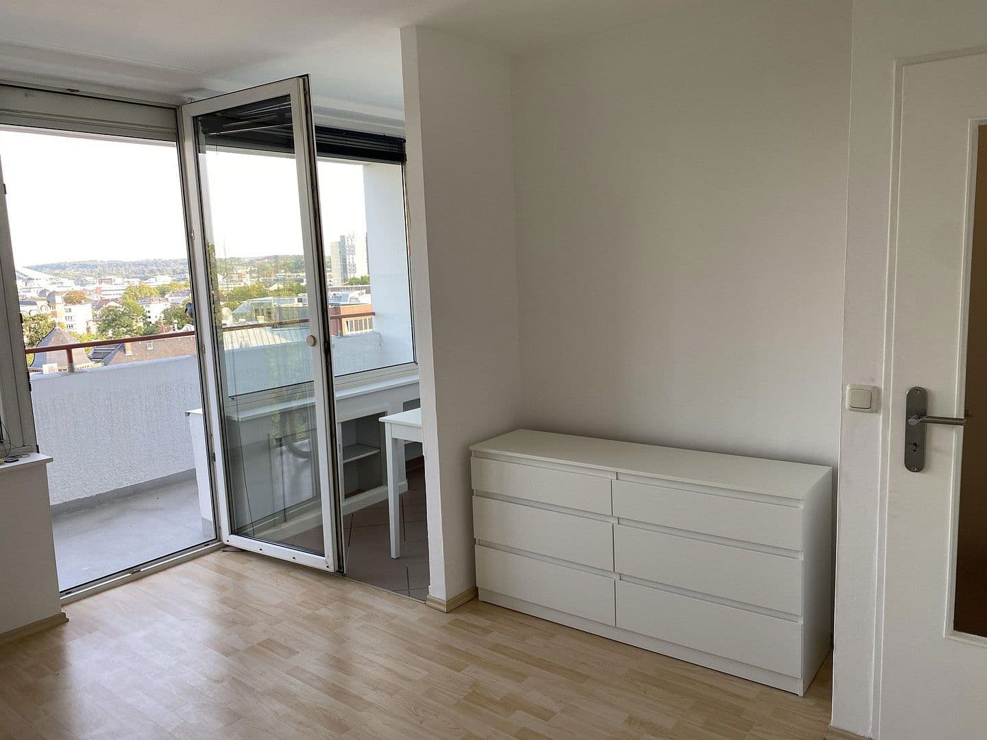 Prenájom bytu 1-izbový 28 m², Seilerstraße 12, Frankfurt am Main, Hesensko Prenájom bytu 1-izbový 28 m², Seilerstraße 12, Frankfurt am Main, Hesensko