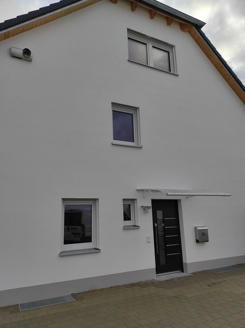 Prenájom domu 130 m², pozemek 200 m², Asamstr. 44a, Ingolstadt, Bavorsko Prenájom domu 130 m², pozemek 200 m², Asamstr. 44a, Ingolstadt, Bavorsko