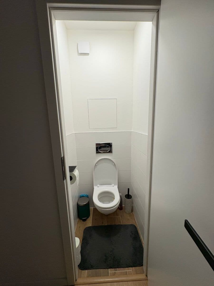 Predaj bytu 3-izbový 61 m², Jozefa Cígera Hronského, Nové Mesto, Bratislavský kraj Predaj bytu 3-izbový 61 m², Jozefa Cígera Hronského, Nové Mesto, Bratislavský kraj