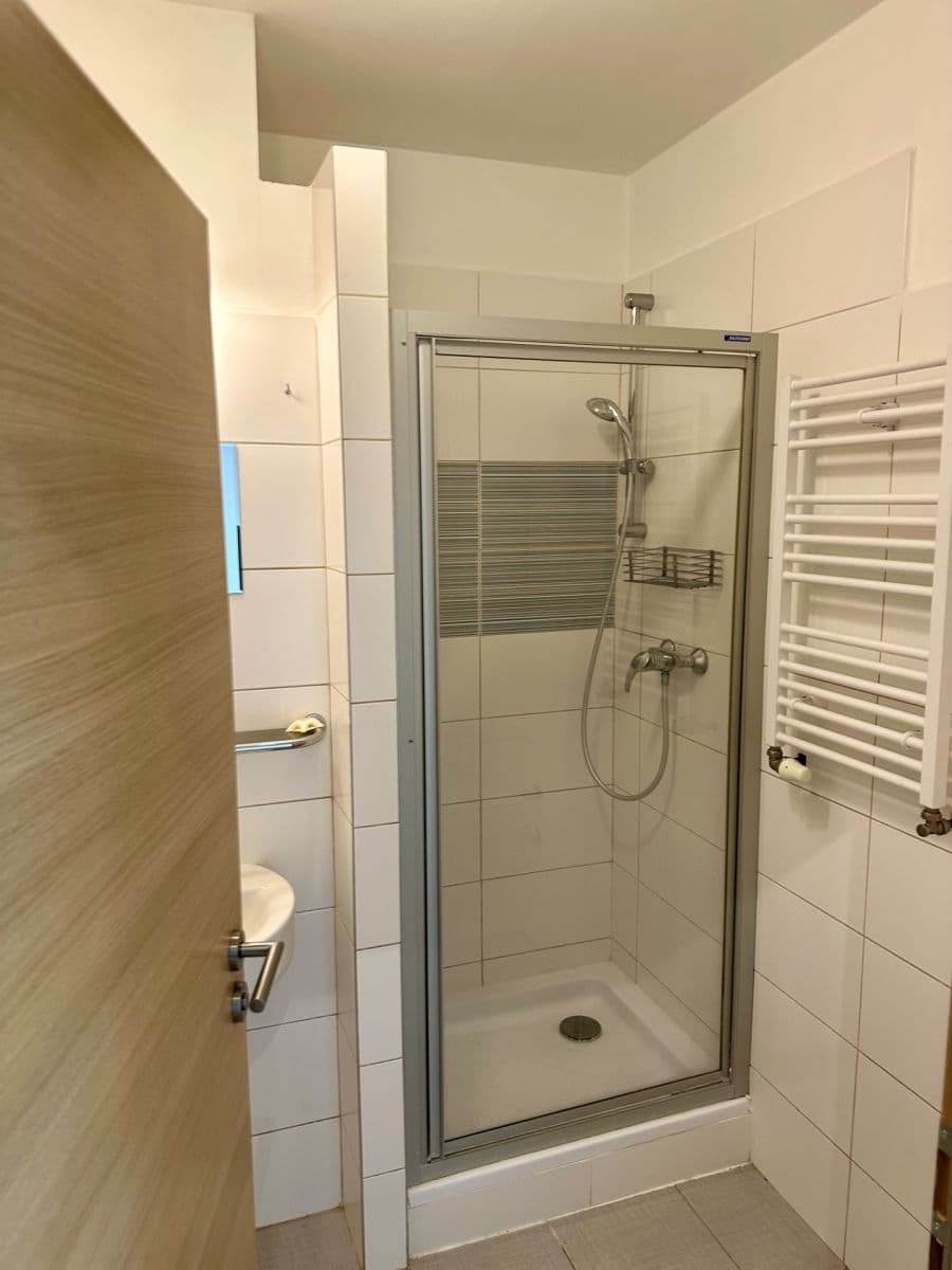 Predaj bytu 1-izbový 33 m², Nad Rokoskou, Praha, Praha Predaj bytu 1-izbový 33 m², Nad Rokoskou, Praha, Praha