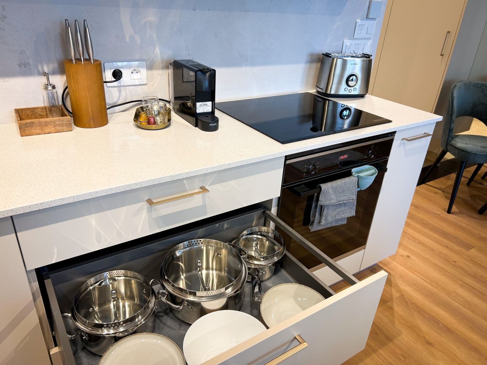 Prenájom bytu 1-izbový 32 m², Olgy Havlové, Praha, Praha Prenájom bytu 1-izbový 32 m², Olgy Havlové, Praha, Praha