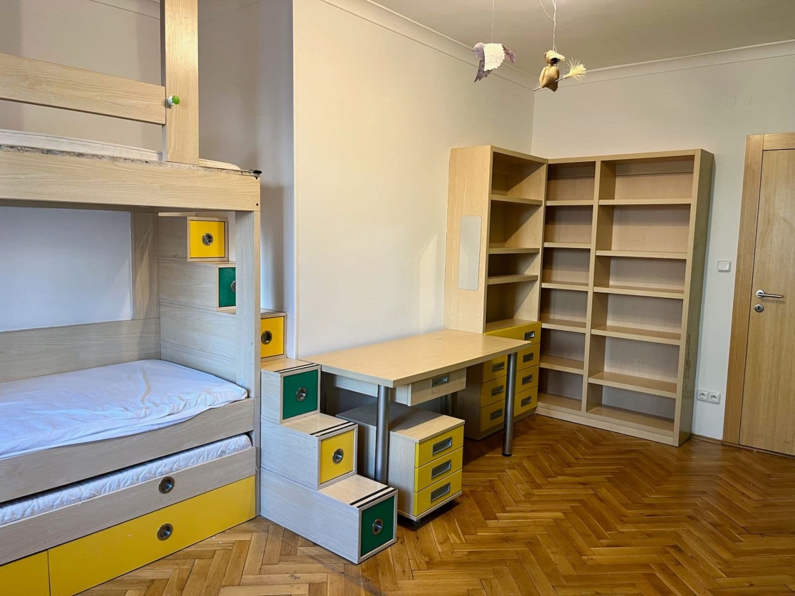 Prenájom bytu 4-izbový 85 m², Střimelická, Praha, Praha Prenájom bytu 4-izbový 85 m², Střimelická, Praha, Praha