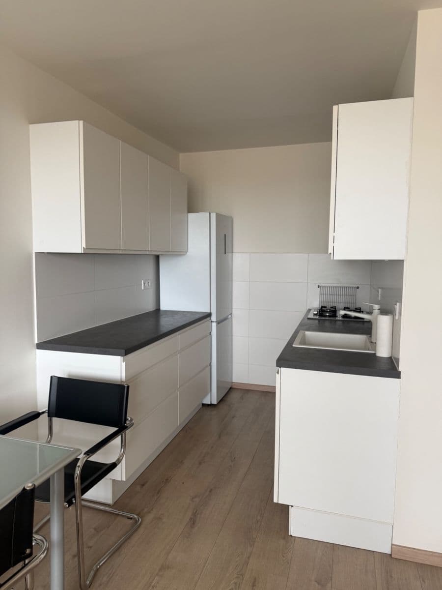 Prenájom bytu 2-izbový 36 m², Litvínovská, Praha, Praha Prenájom bytu 2-izbový 36 m², Litvínovská, Praha, Praha