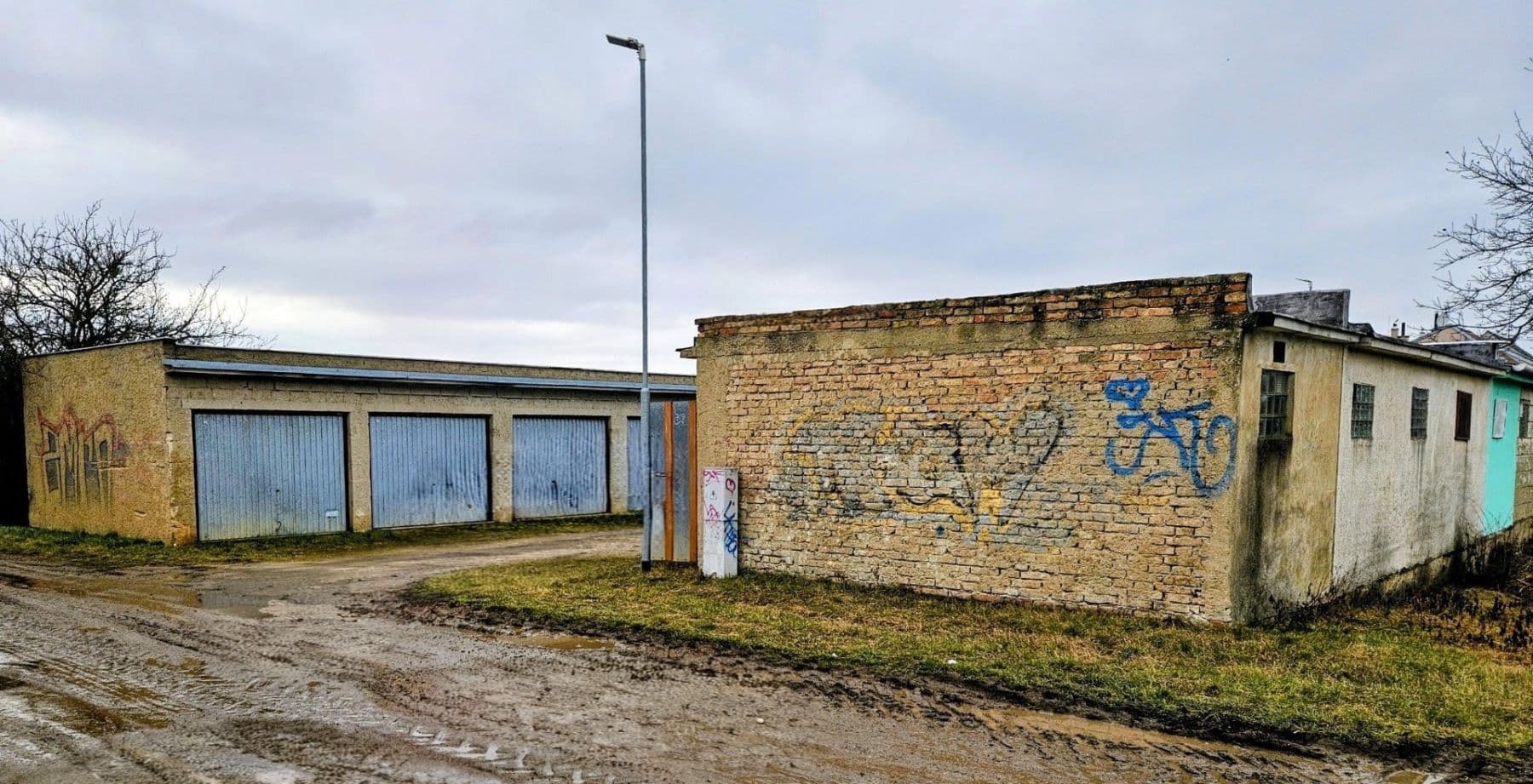 Predaj garáže 18 m², Výhon, Přísnotice, Jihomoravský kraj Predaj garáže 18 m², Výhon, Přísnotice, Jihomoravský kraj