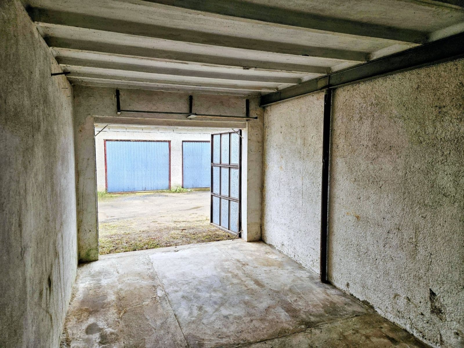 Predaj garáže 18 m², Výhon, Přísnotice, Jihomoravský kraj Predaj garáže 18 m², Výhon, Přísnotice, Jihomoravský kraj