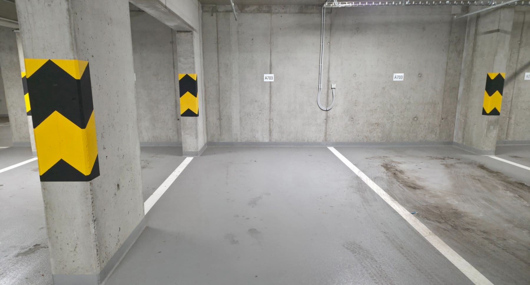 Prenájom garáže 14 m², Křižíkova, Praha, Praha Prenájom garáže 14 m², Křižíkova, Praha, Praha