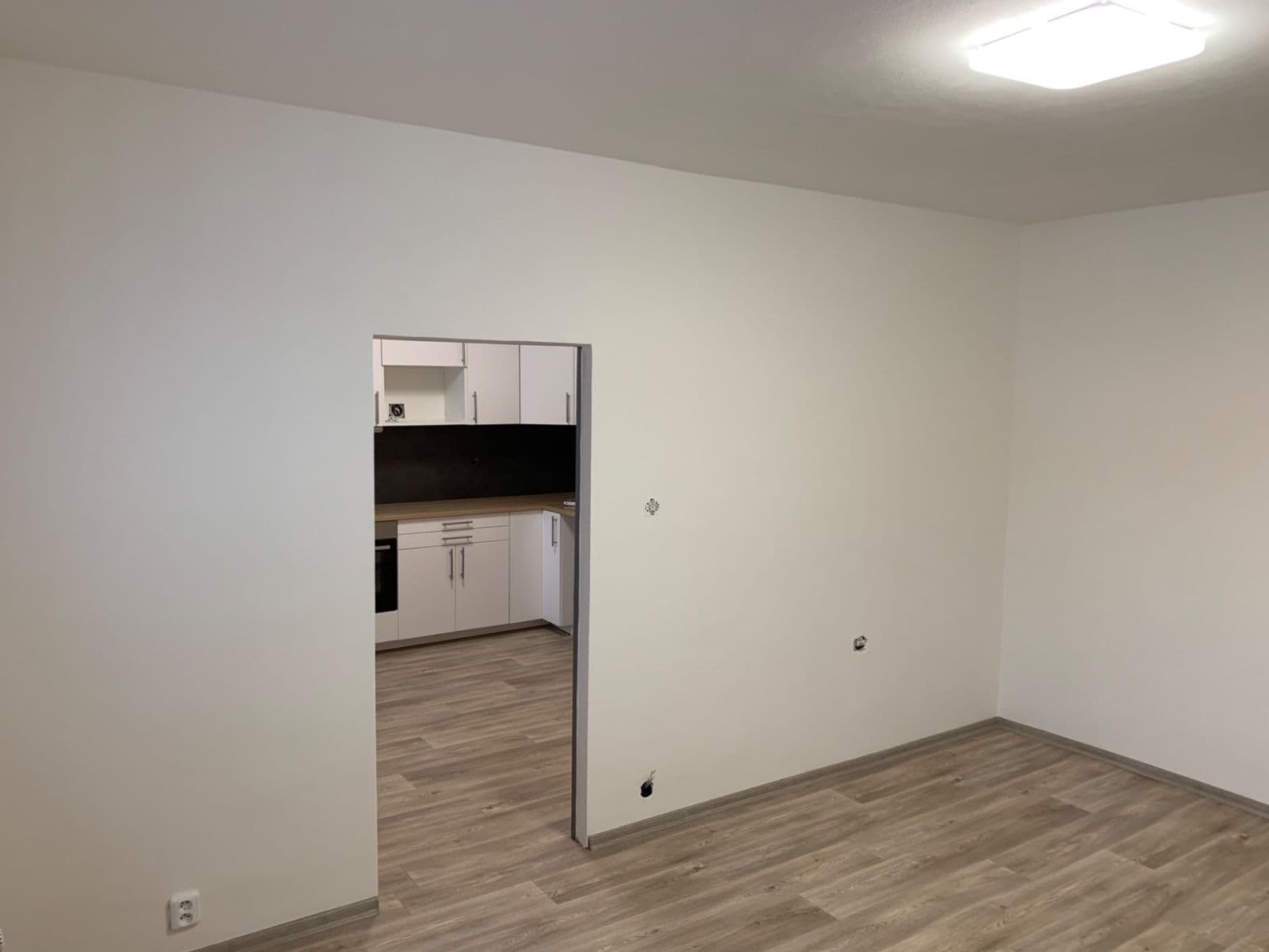 Prenájom bytu 1-izbový 37 m², Oblouková, Děčín, Ústecký kraj Prenájom bytu 1-izbový 37 m², Oblouková, Děčín, Ústecký kraj