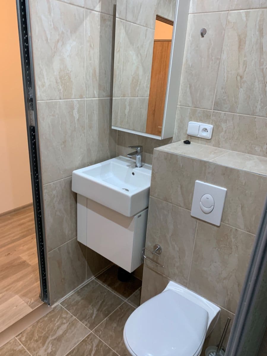 Prenájom bytu 1-izbový 37 m², Oblouková, Děčín, Ústecký kraj Prenájom bytu 1-izbový 37 m², Oblouková, Děčín, Ústecký kraj