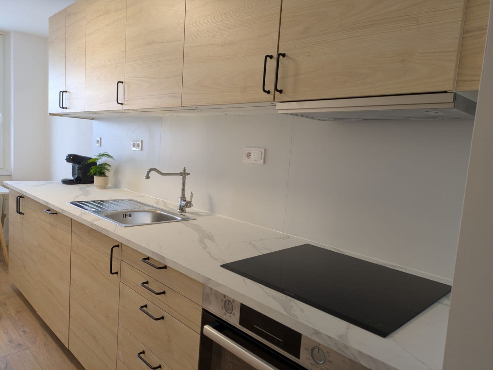 Prenájom bytu 4-izbový 78 m², Suchý vršek, Praha, Praha Prenájom bytu 4-izbový 78 m², Suchý vršek, Praha, Praha