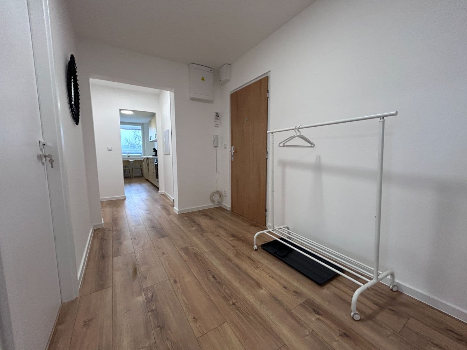 Prenájom bytu 4-izbový 78 m², Suchý vršek, Praha, Praha Prenájom bytu 4-izbový 78 m², Suchý vršek, Praha, Praha