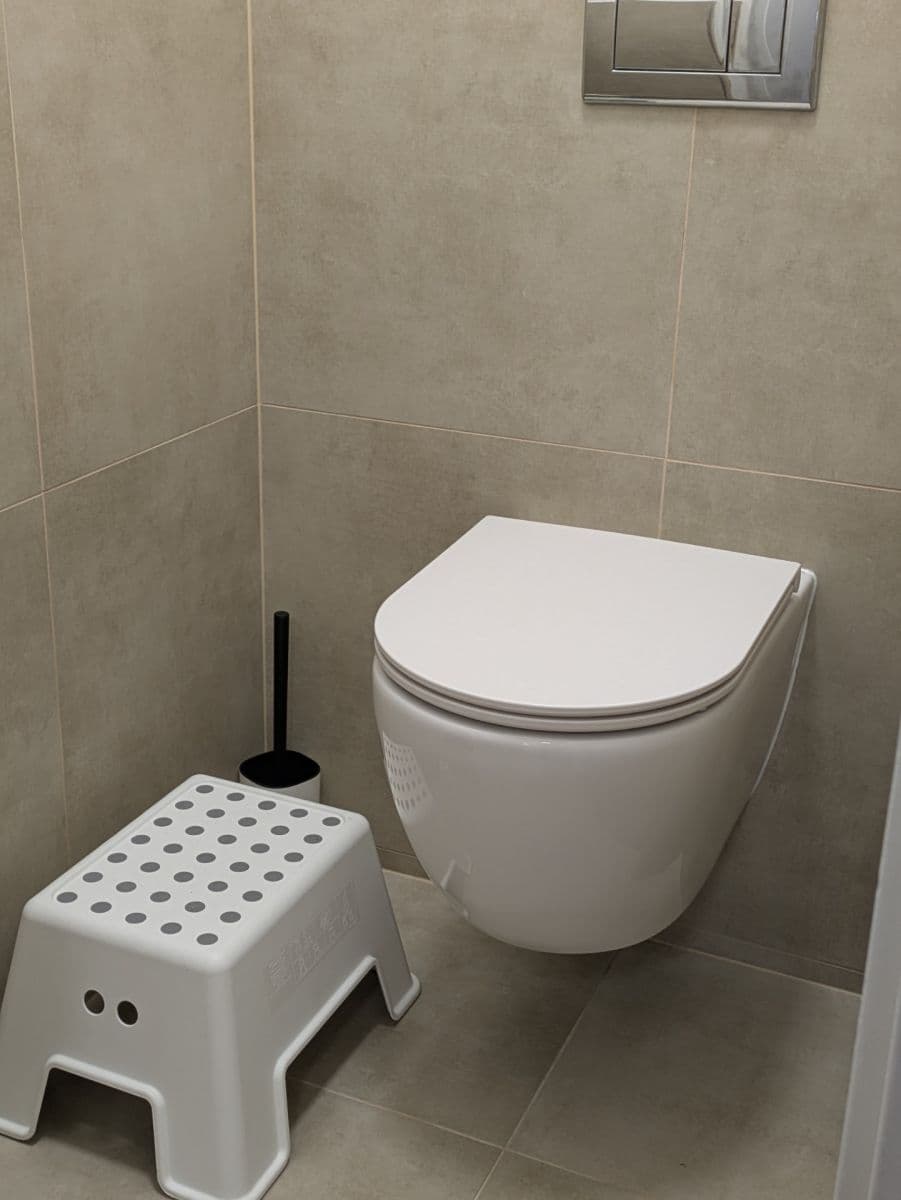 Prenájom bytu 4-izbový 78 m², Suchý vršek, Praha, Praha Prenájom bytu 4-izbový 78 m², Suchý vršek, Praha, Praha