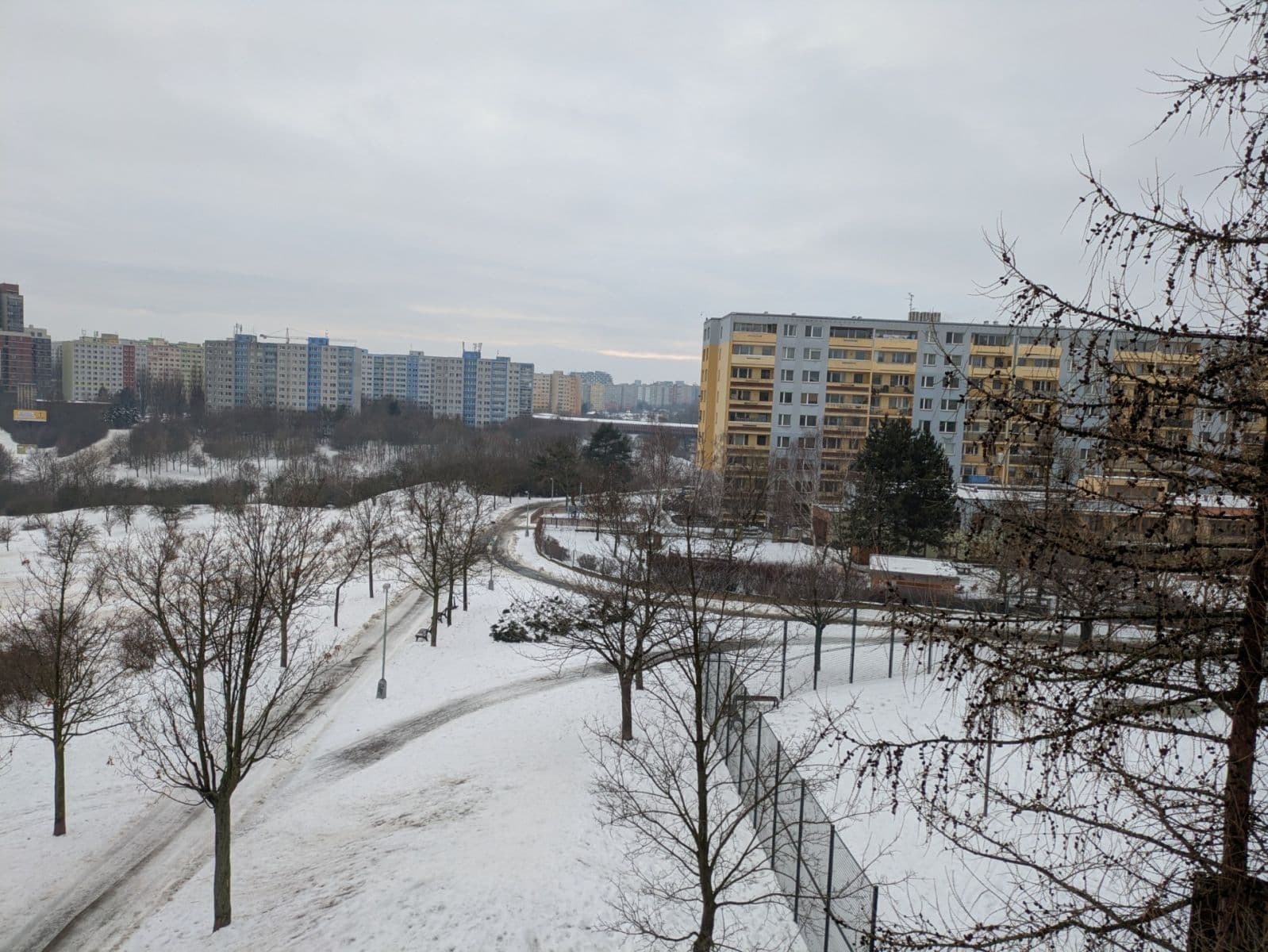 Prenájom bytu 4-izbový 78 m², Suchý vršek, Praha, Praha Prenájom bytu 4-izbový 78 m², Suchý vršek, Praha, Praha