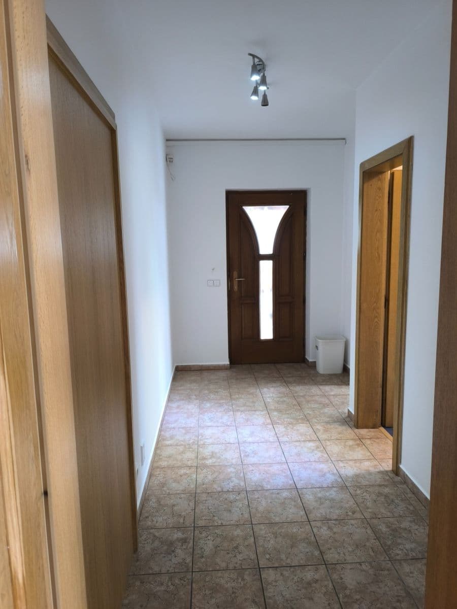 Prenájom bytu 1-izbový 36 m², Sadová, České Budějovice, Jihočeský kraj Prenájom bytu 1-izbový 36 m², Sadová, České Budějovice, Jihočeský kraj