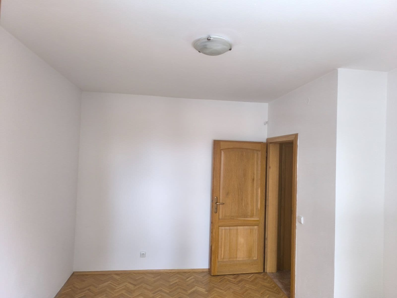 Prenájom bytu 1-izbový 36 m², Sadová, České Budějovice, Jihočeský kraj Prenájom bytu 1-izbový 36 m², Sadová, České Budějovice, Jihočeský kraj