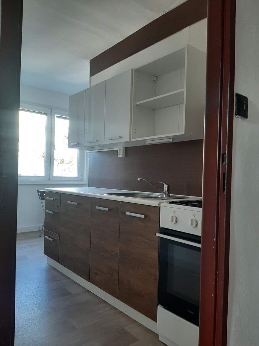 Prenájom bytu 3-izbový 66 m², Nepomucká, Plzeň, Plzeňský kraj Prenájom bytu 3-izbový 66 m², Nepomucká, Plzeň, Plzeňský kraj