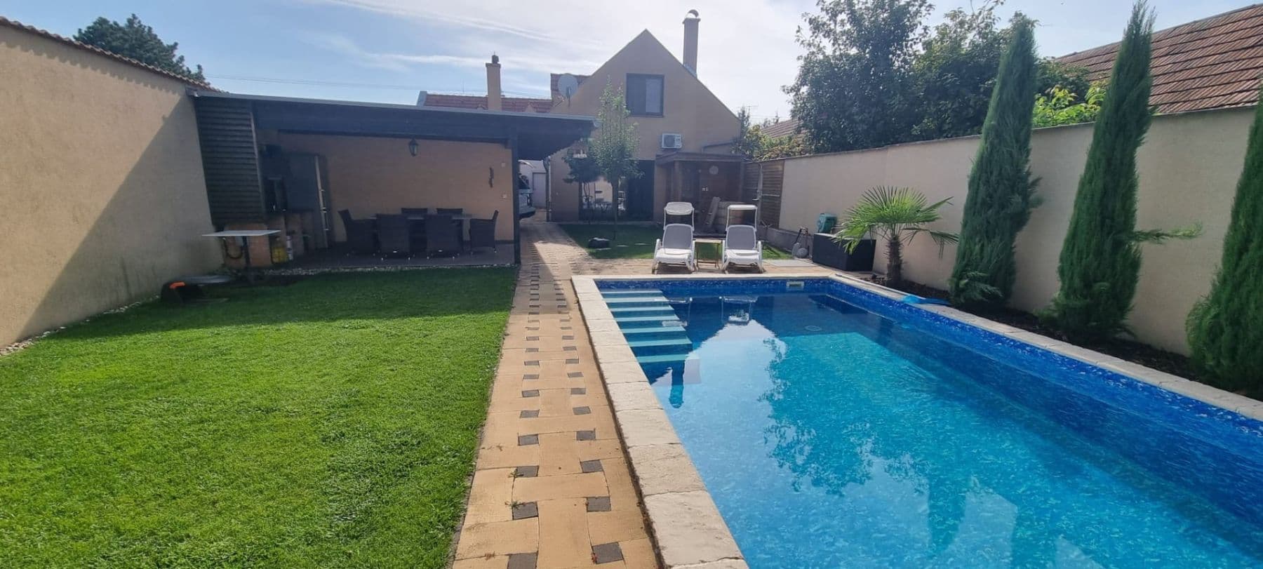 Predaj domu 400 m², pozemek 520 m², Balkánska, Rusovce, Bratislavský kraj Predaj domu 400 m², pozemek 520 m², Balkánska, Rusovce, Bratislavský kraj