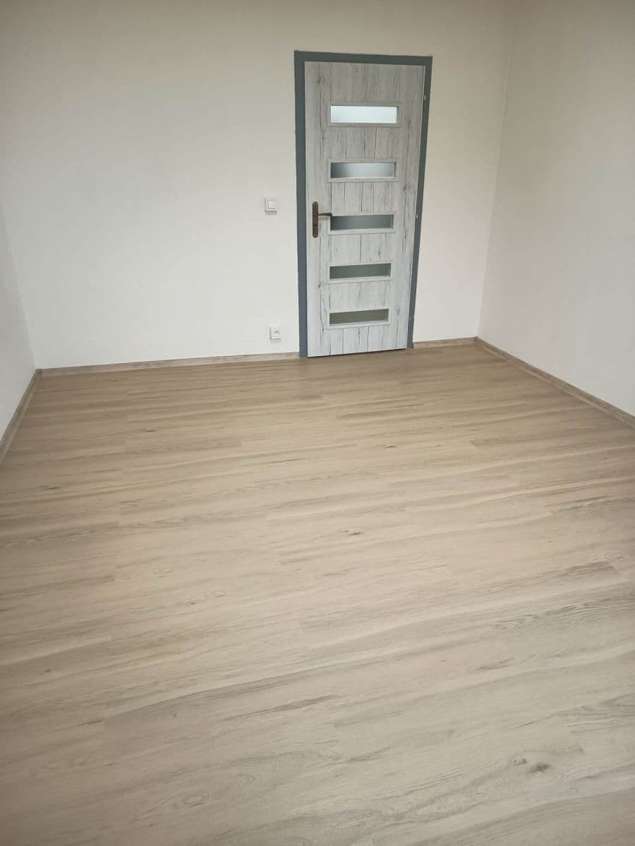 Prenájom bytu 2-izbový 47 m², Bratří Čapků, Uničov, Olomoucký kraj Prenájom bytu 2-izbový 47 m², Bratří Čapků, Uničov, Olomoucký kraj