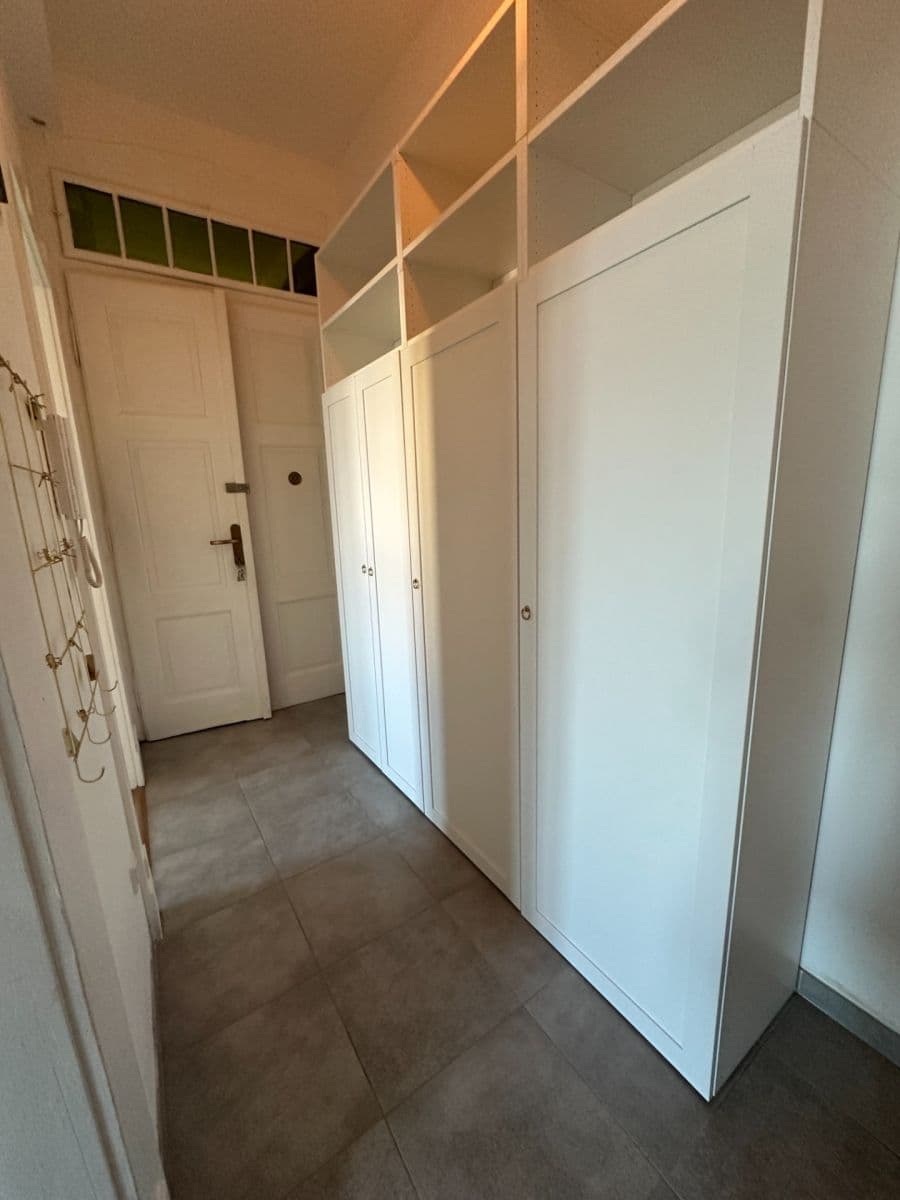 Prenájom bytu 2-izbový 49 m², Masarykovo nám., Hradec Králové, Královéhradecký kraj Prenájom bytu 2-izbový 49 m², Masarykovo nám., Hradec Králové, Královéhradecký kraj